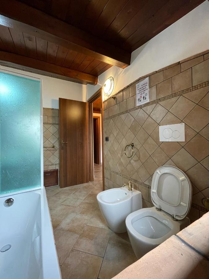 La Vie En Rose Bed & Breakfast Fondi Exterior photo
